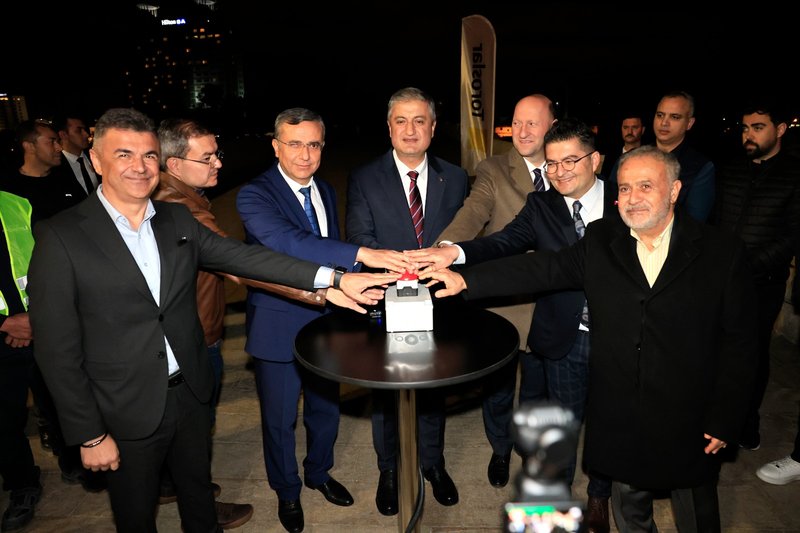 Adana Taşköprü'de Aydınlatma Çalışmalarının İlk Etabı Tamamlandı - Görsel 4