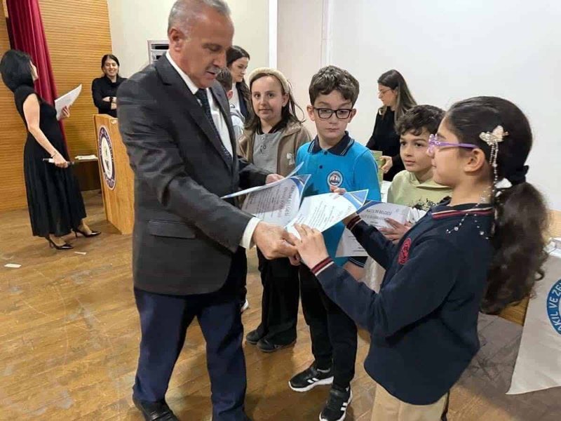 Arhavi'den Akıl ve Zeka Oyunlarında Büyük Başarı: İl Birincilikleri ve Türkiye Finalleri Bileti - Görsel 5