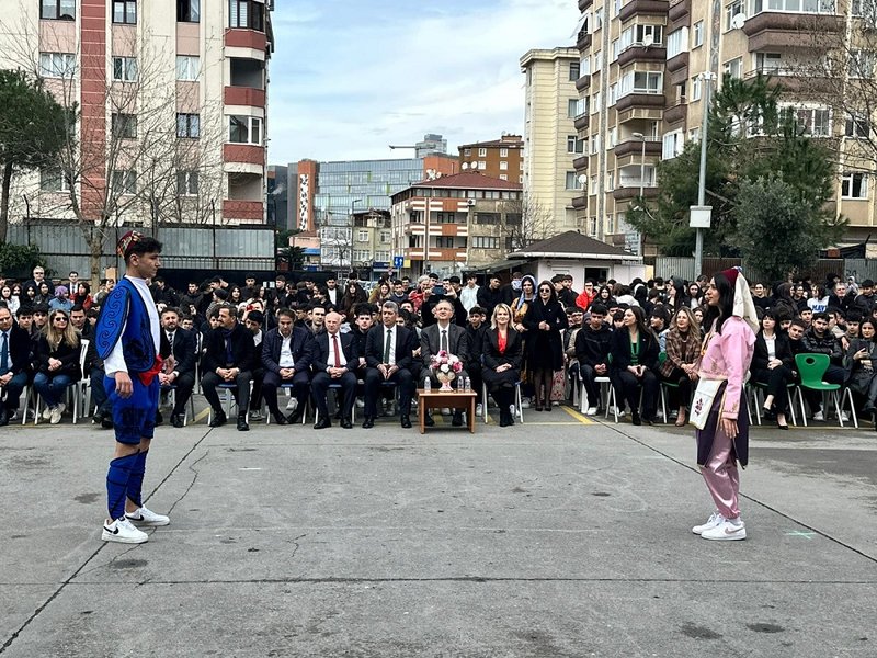 Ataşehir Kaymakamlığı'ndan Nevruz Kutlaması: Fidan Dikimi ve Geleneksel Etkinlikler - Görsel 3
