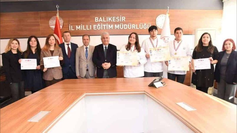 Balıkesir İl Milli Eğitim Müdürlüğü'nden GastroErasmus'ta Büyük Başarı: 4 Altın, 2 Gümüş Madalya