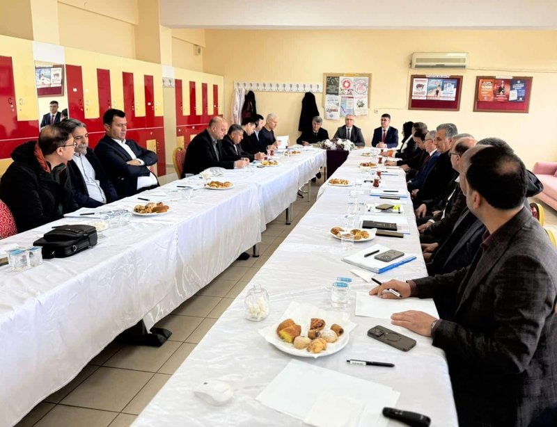 Batman'da Mesleki Eğitimde Dönüşüm: Siber Güvenlik ve Yapay Zeka Liseleri Planlanıyor - Görsel 3