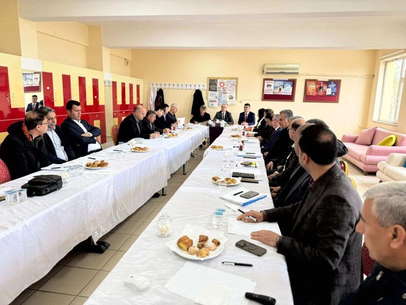 Beşiri'de Mesleki Eğitim Okul Müdürleri Süreç Değerlendirme Toplantısı Yapıldı - Görsel 4