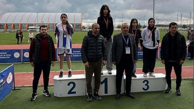 Beşiri Mesleki ve Teknik Anadolu Lisesi Öğrencilerinden Atletizmde Büyük Başarı