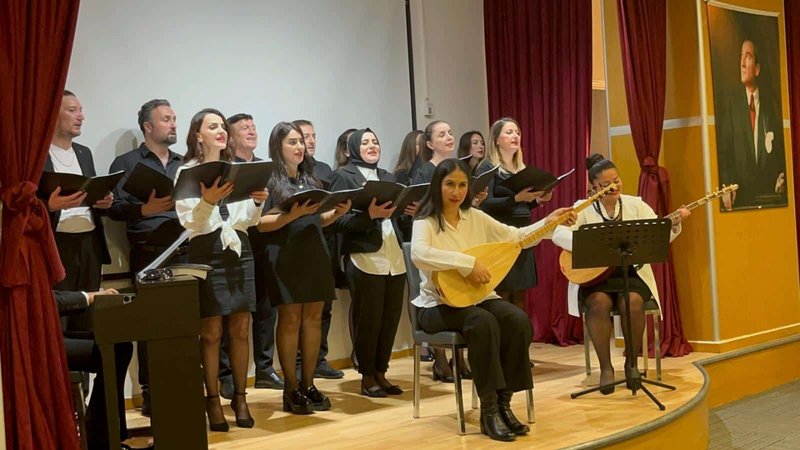 Beylikdüzü'nde Gençler ve Yaşlılar Gönül Köprüleri Kurdu - Görsel 2