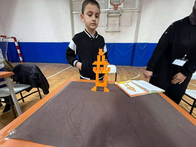 Borçka'dan Akıl ve Zeka Oyunları İl Finalinde Büyük Başarı - Görsel 4