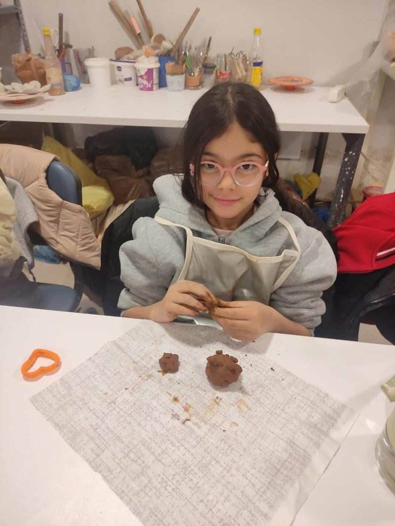 Boztepe'de Kütüphane Haftası Etkinlikleri: Öğrenciler Seramik Yapıp Kültürel Mirası Keşfetti - Görsel 2