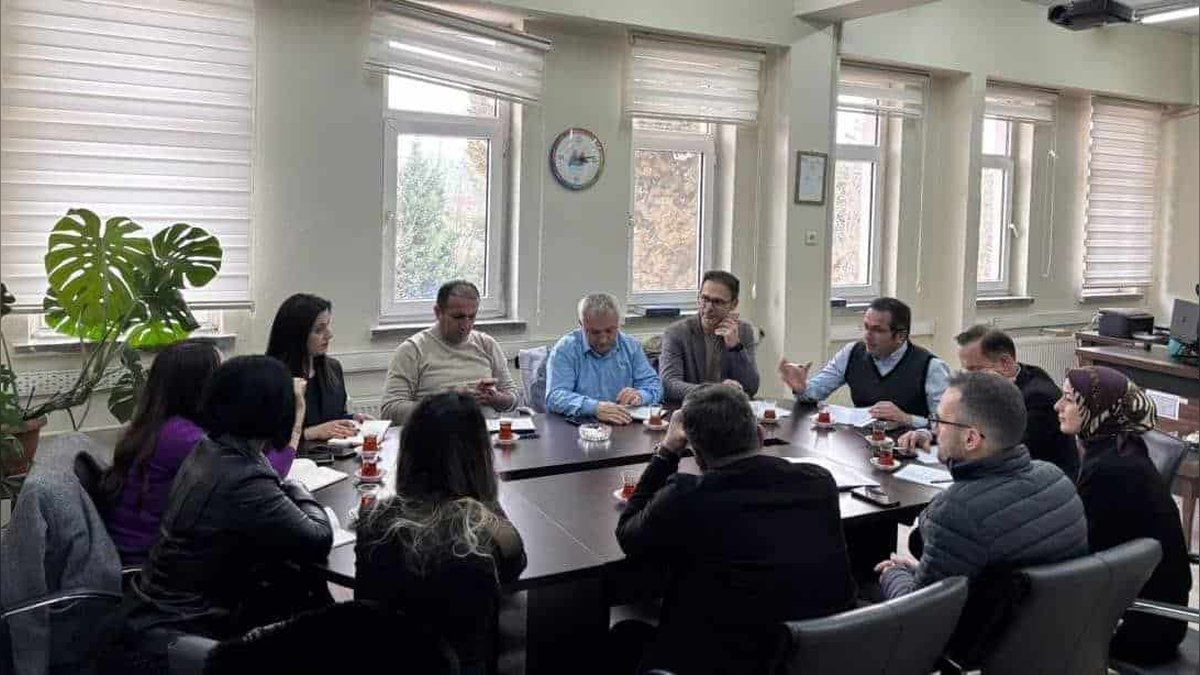 Çardak İlçe Milli Eğitim Müdürlüğü'nden Türkiye Yüzyılı Maarif Modeli Toplantısı