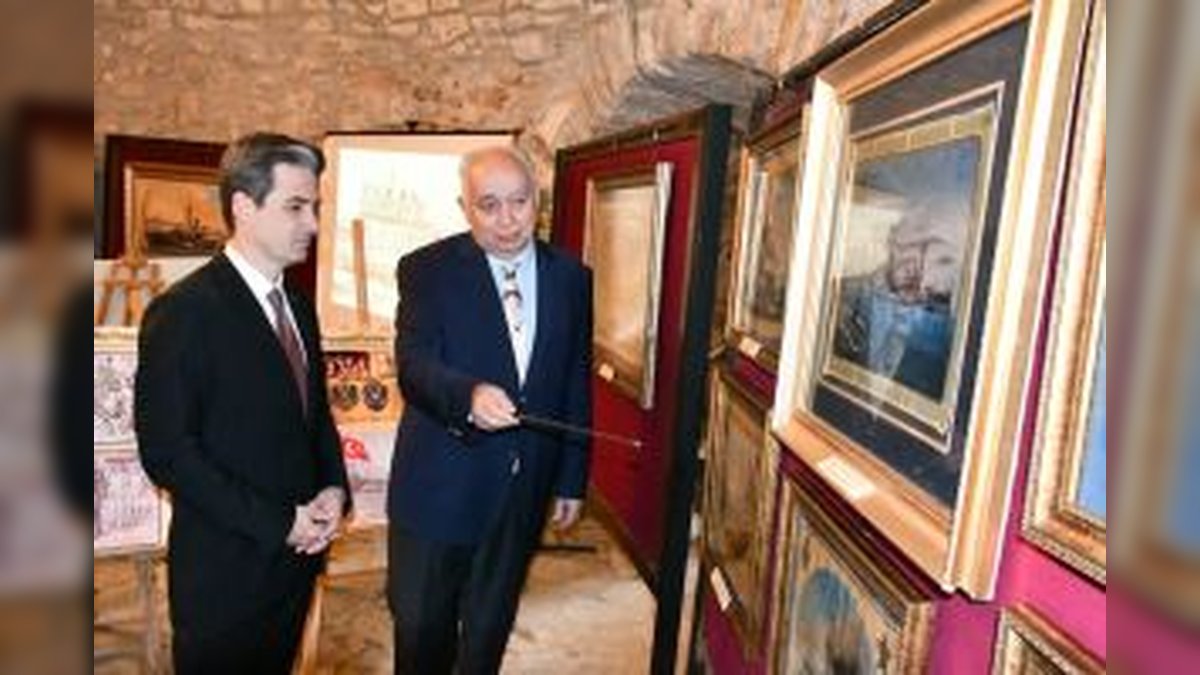 Çeşme Kaymakamlığı'ndan Çanakkale Deniz Savaşları Sergisi'ne Ziyaret