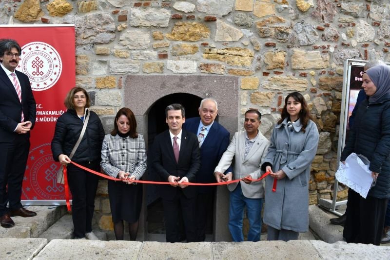 Çeşme Kaymakamlığı'ndan Çanakkale Deniz Savaşları Sergisi'ne Ziyaret - Görsel 2