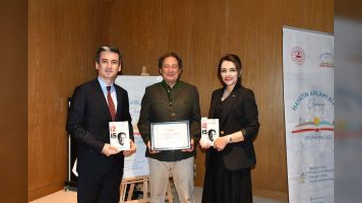 Çeşme Kaymakamlığı'ndan 'Hayatın Anlamı Kitap Projesi': Salim Kadıbeşegil ile Yazar Okur Buluşması