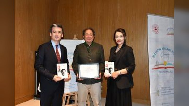 Çeşme Kaymakamlığı'ndan 'Hayatın Anlamı Kitap Projesi': Salim Kadıbeşegil ile Yazar Okur Buluşması