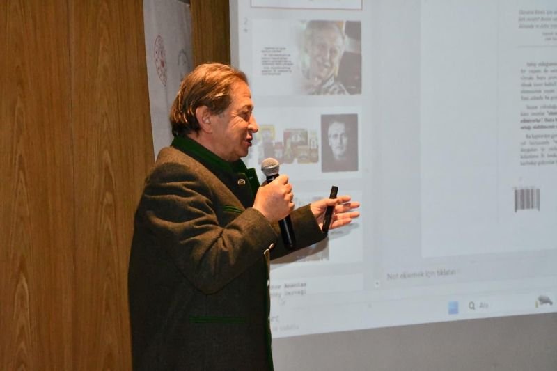 Çeşme Kaymakamlığı'ndan 'Hayatın Anlamı Kitap Projesi': Salim Kadıbeşegil ile Yazar Okur Buluşması - Görsel 2