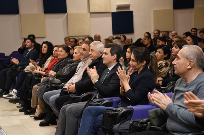 Çeşme Kaymakamlığı Türk Halk Müziği Topluluğu'ndan 'Türkülerle Muhabbet' Konseri - Görsel 3