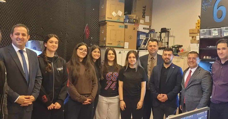 Döşemealtı'nda Yapay Zeka Eğitimleri: Bahçeşehir Koleji'nde DERYA Projesi Saha Ziyareti - Görsel 4