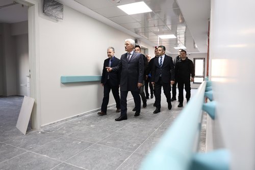 Düzce'de Aile Sağlığı Merkezi ve Acil Sağlık Hizmetleri Binası İnşaatı Sona Yaklaştı - Görsel 3