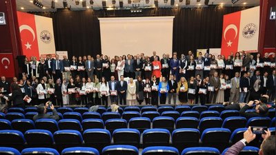 Elazığ'da eTwinning Başarıları Ödüllendirildi: Ulusal ve Avrupa Kalite Etiketleri Sahiplerini Buldu