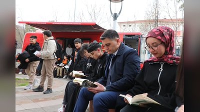 Erzincan Valiliği'nden Kitap Okuma Etkinliği: Vali Yardımcısı Canpolat Öğrencilerle Buluştu