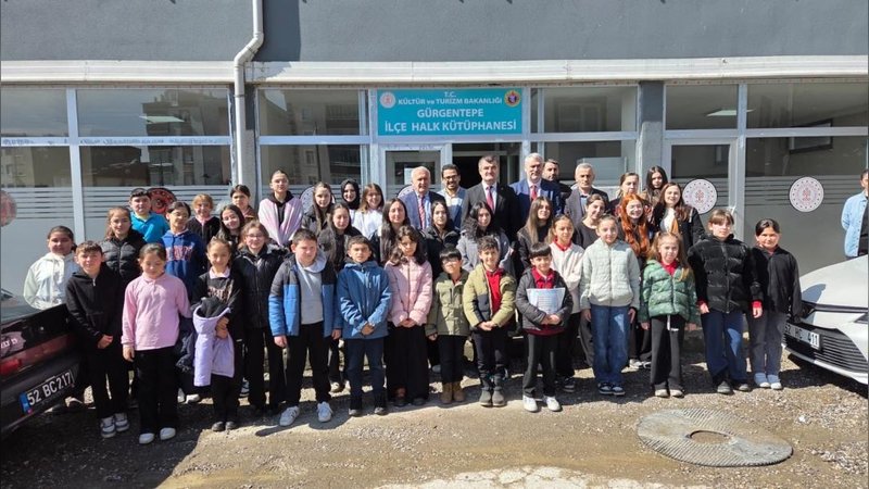Gürgentepe İlçe Milli Eğitim Müdürü Öğrencilerle Buluştu, Kütüphaneler Haftası Etkinlikleri Kapsamında Ödül Töreni Düzenlendi