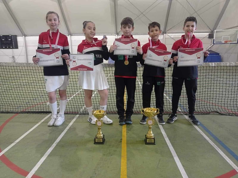 Hanönü İlçe Milli Eğitim Müdürlüğü Öğrencileri Okul Sporları Teniste İl Birincisi Oldu - Görsel 2