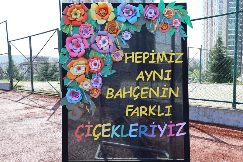 Karabük İl Milli Eğitim Müdürü Özel Öğrencilerle Otizm Farkındalık Günü'nü Kutladı - Görsel 3