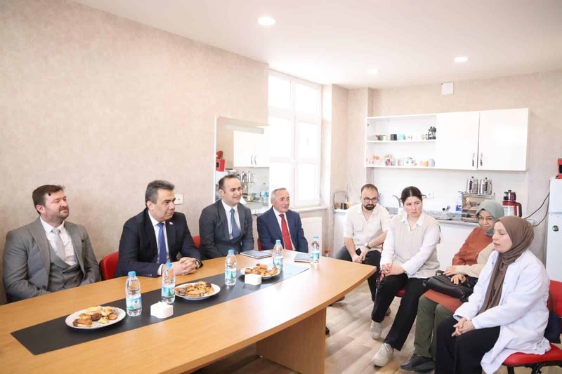 Kastamonu İl Milli Eğitim Müdürü Hasan Gümüş, Cide Cumhuriyet İlkokulu Öğretmenleriyle Buluştu - Görsel 2