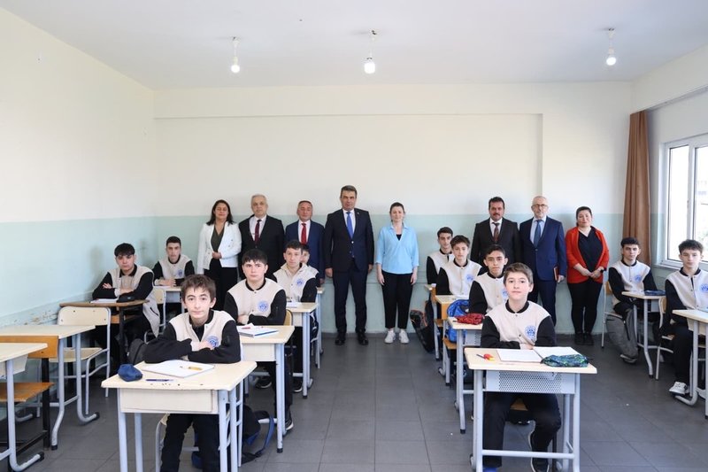 Kastamonu İl Milli Eğitim Müdürü Hasan Gümüş, Cide'de Mesleki Liselilerle Buluştu - Görsel 4