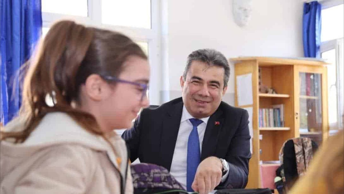 Kastamonu İl Milli Eğitim Müdürü Hasan Gümüş, Cide'deki Okulları Ziyaret Etti