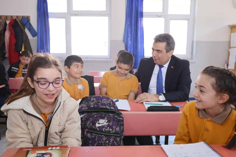 Kastamonu İl Milli Eğitim Müdürü Hasan Gümüş, Cide'deki Okulları Ziyaret Etti - Görsel 3