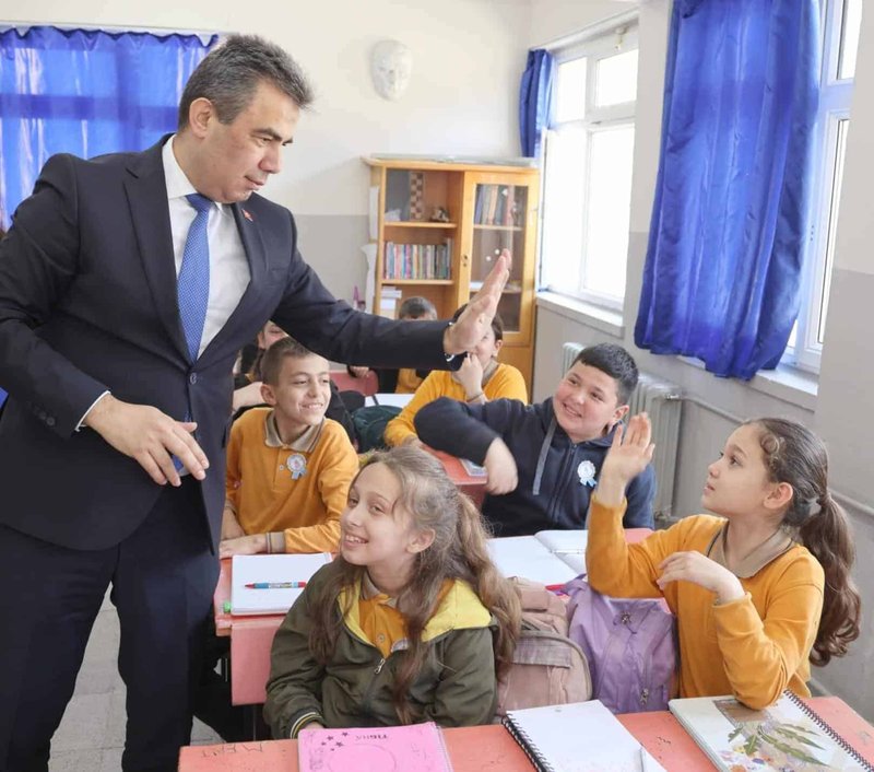 Kastamonu İl Milli Eğitim Müdürü Hasan Gümüş, Cide'deki Okulları Ziyaret Etti - Görsel 5