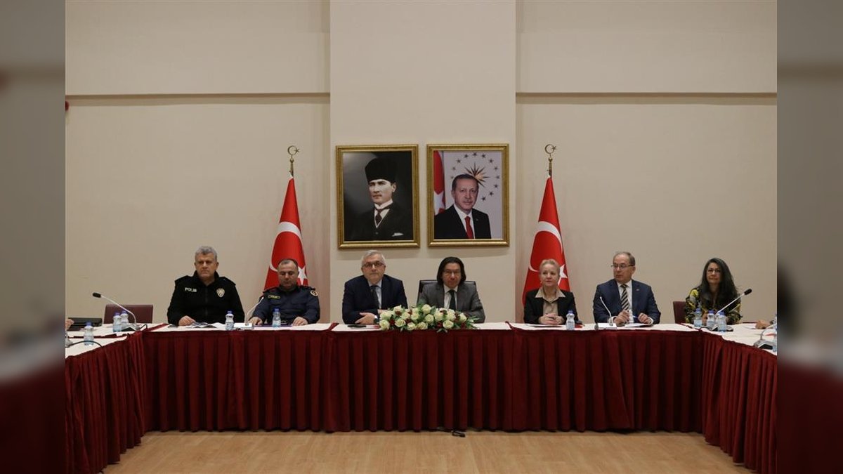 Kocaeli'de İntiharı Önleme İl Kurulu Toplantısı Gerçekleştirildi