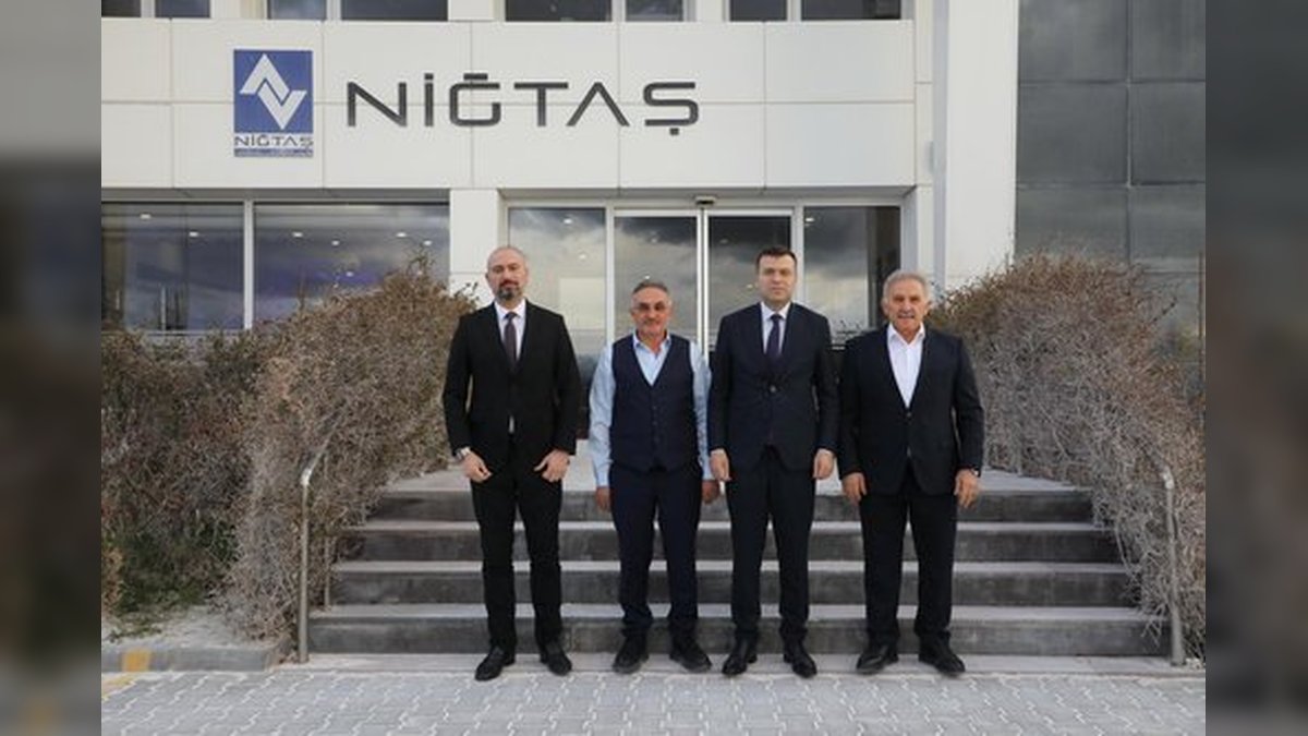 Niğde Valisi'nden Eğitim ve Araştırma Hastanesi'ne Ultrasonografi Cihazı Bağışı Teşekkürü