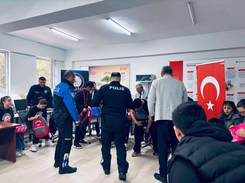 Savaştepe'de "Birlikte Daha Güçlüyüz" Projesi Fatih Ortaokulu'nda Başladı - Görsel 4