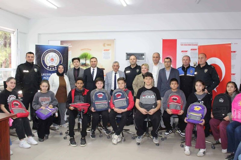 Savaştepe'de "Birlikte Daha Güçlüyüz" Projesi Fatih Ortaokulu'nda Başladı - Görsel 5