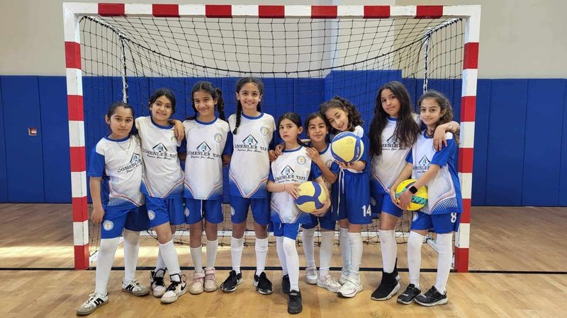 Seferihisar İlkokullar Arası Minik Kızlar Voleybol Turnuvası Sonuçlandı - Görsel 4