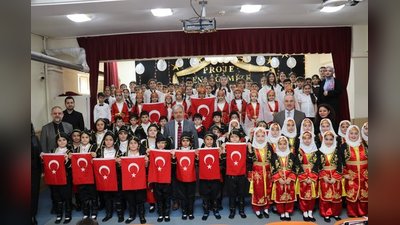 Sultanbeyli'de Okul Ziyareti: İlçe Milli Eğitim Müdürü Aydın'dan Özgün Projelere Destek