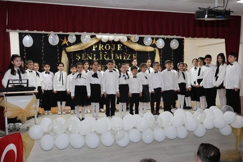 Sultanbeyli'de Okul Ziyareti: İlçe Milli Eğitim Müdürü Aydın'dan Özgün Projelere Destek - Görsel 3