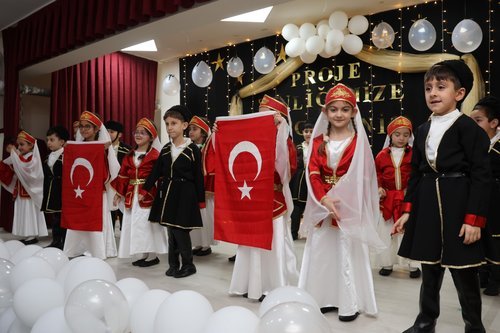 Sultanbeyli'de Okul Ziyareti: İlçe Milli Eğitim Müdürü Aydın'dan Özgün Projelere Destek - Görsel 4