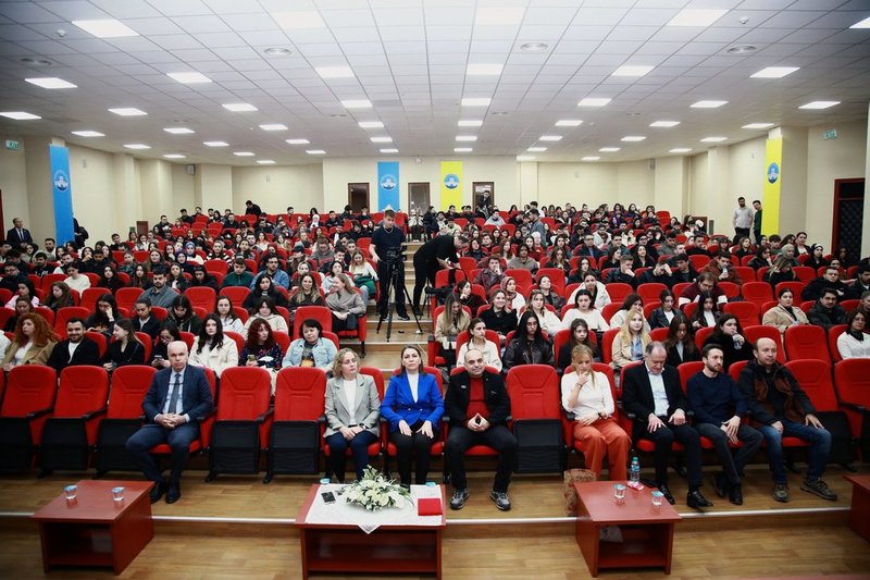 Trakya Üniversitesi'nde Dijital İtibar ve LinkedIn Eğitimi - Görsel 3