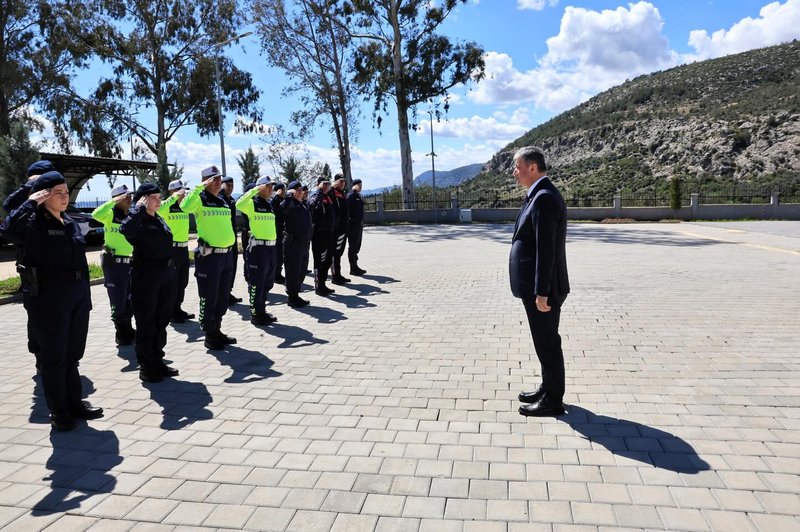 Vali Mustafa Yavuz, Karaisalı Jandarma ve Emniyet Müdürlüklerini Ziyaret Etti - Görsel 4