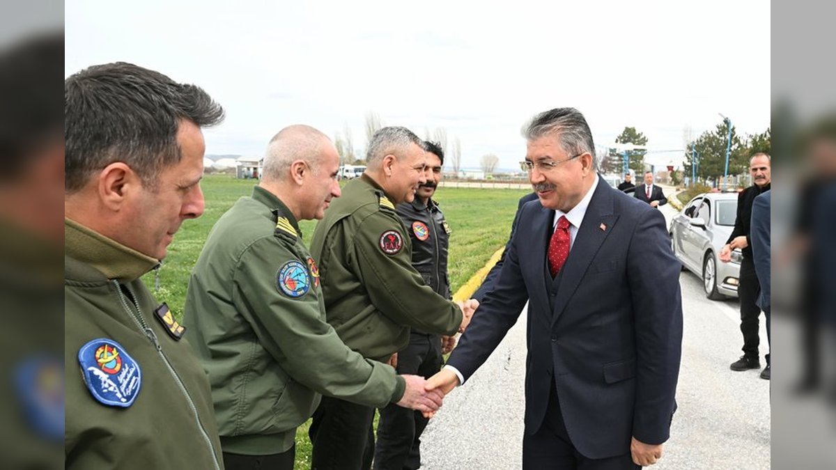 Vali Yılmaz'dan İnönü THK Havacılık Eğitim Merkezi'ne Ziyaret
