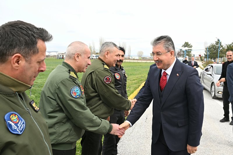 Vali Yılmaz'dan İnönü THK Havacılık Eğitim Merkezi'ne Ziyaret - Görsel 2