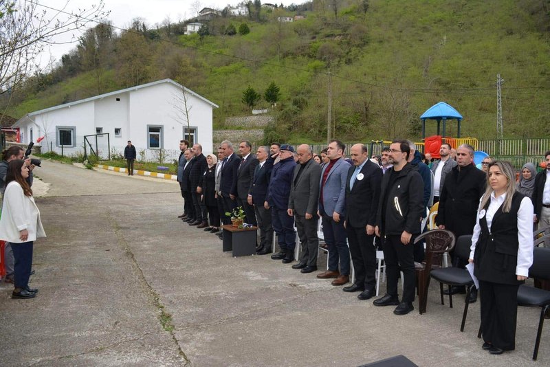 Yomra'da Otizm Farkındalığı İçin Mavi Balonlar Gökyüzüyle Buluştu - Görsel 5