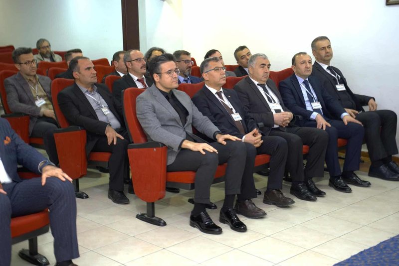 Yozgat'ta Kriz Liderliği Modeli Zirvesi Tamamlandı: Eğitimde Yeni Bir Dönem - Görsel 4