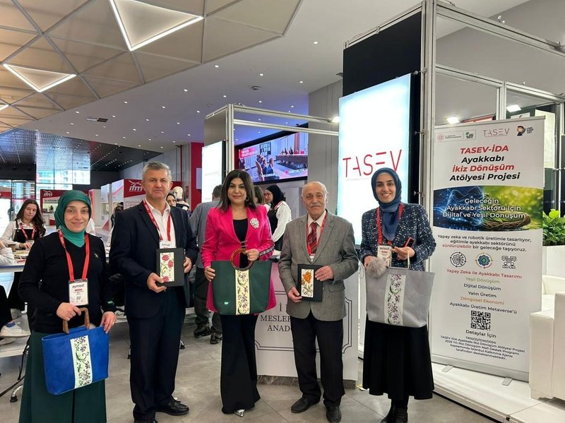 Zeytinburnu İDMİB MTAL, Aymod 2026 Fuarı'nda Kültürel Mirası Tasarımla Buluşturdu - Görsel 4