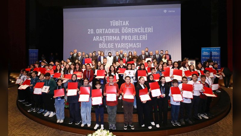 GAÜN'de TÜBİTAK Ortaokul Projeleri Bölge Sergisi Ödül Töreni Düzenlendi