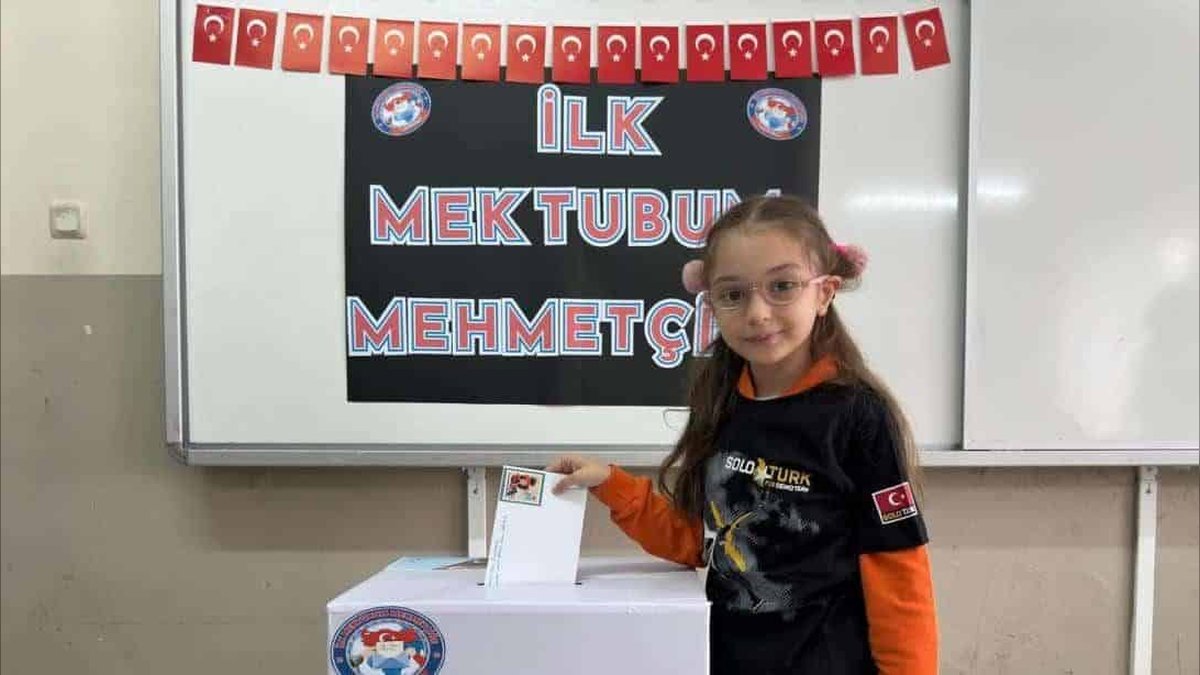 Minik Kalemlerden Mehmetçiğe Duygu Dolu Mektuplar Aksaray'dan Gönderildi