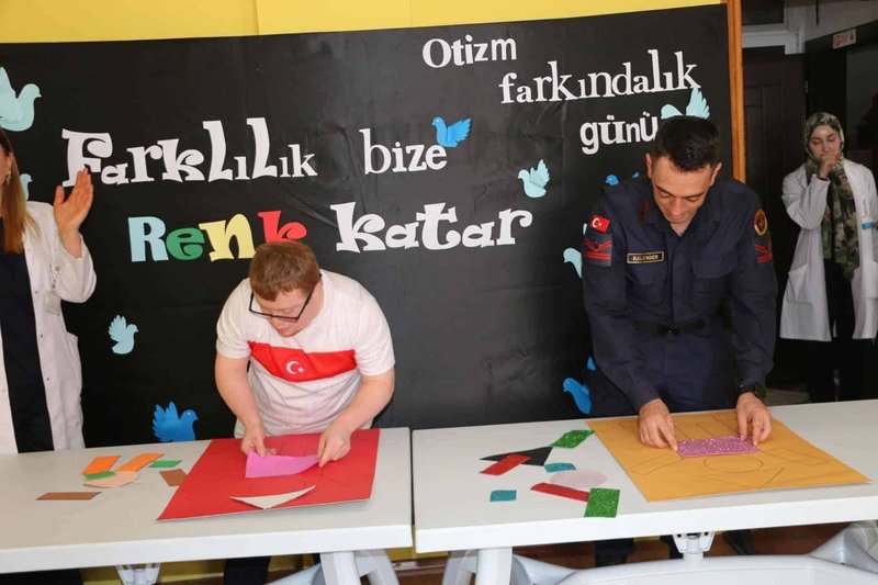 Of'ta Dünya Otizm Farkındalık Günü Kutlandı - Görsel 5