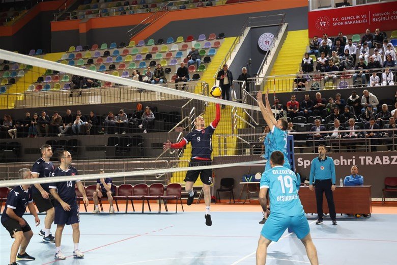 Trabzon Valilik Kupası Kamu Spor Oyunları Voleybol Turnuvası Başladı - Görsel 2