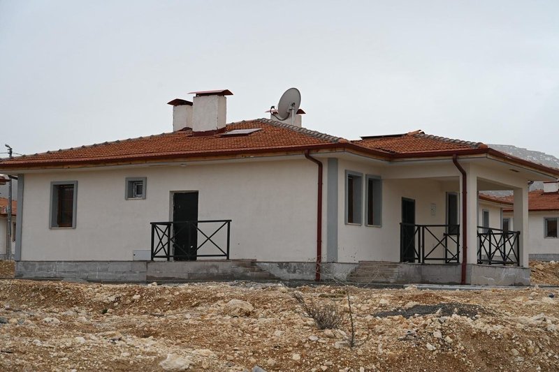 AK Parti Malatya Milletvekili İnanç Siraç Kara Ölmeztoprak'tan Kırsal Konut İnşaat Alanında İnceleme - Görsel 3