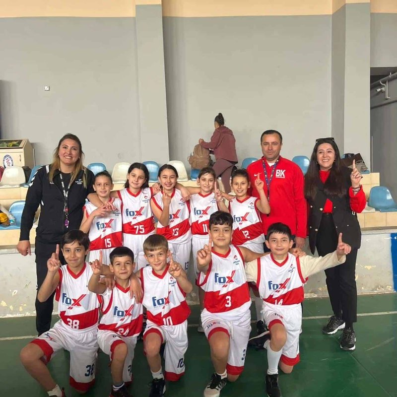 Döşemealtı'nda Geleneksel Çocuk Oyunları: Tombik Turnuvası Tamamlandı - Görsel 3